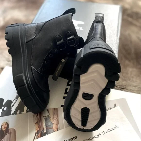 Free People x Sorel Caribou X Lace Up Boots - Picture 12 of 15